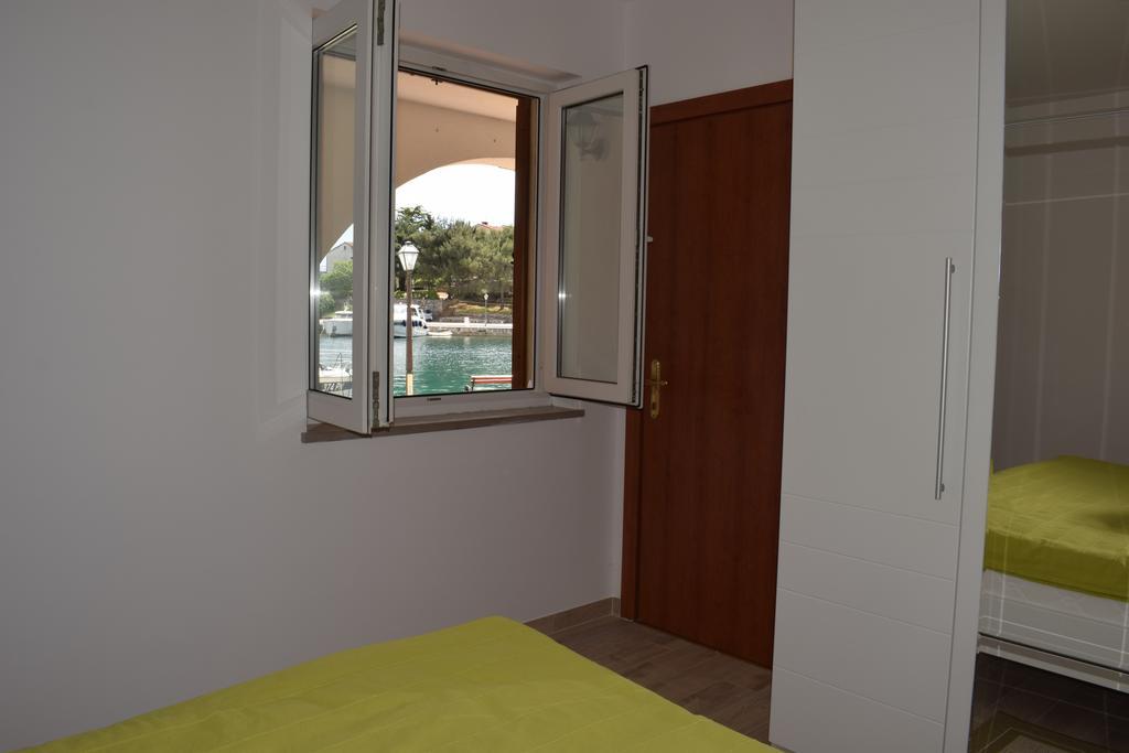 Apartments Blue Dream Malinska Exterior foto